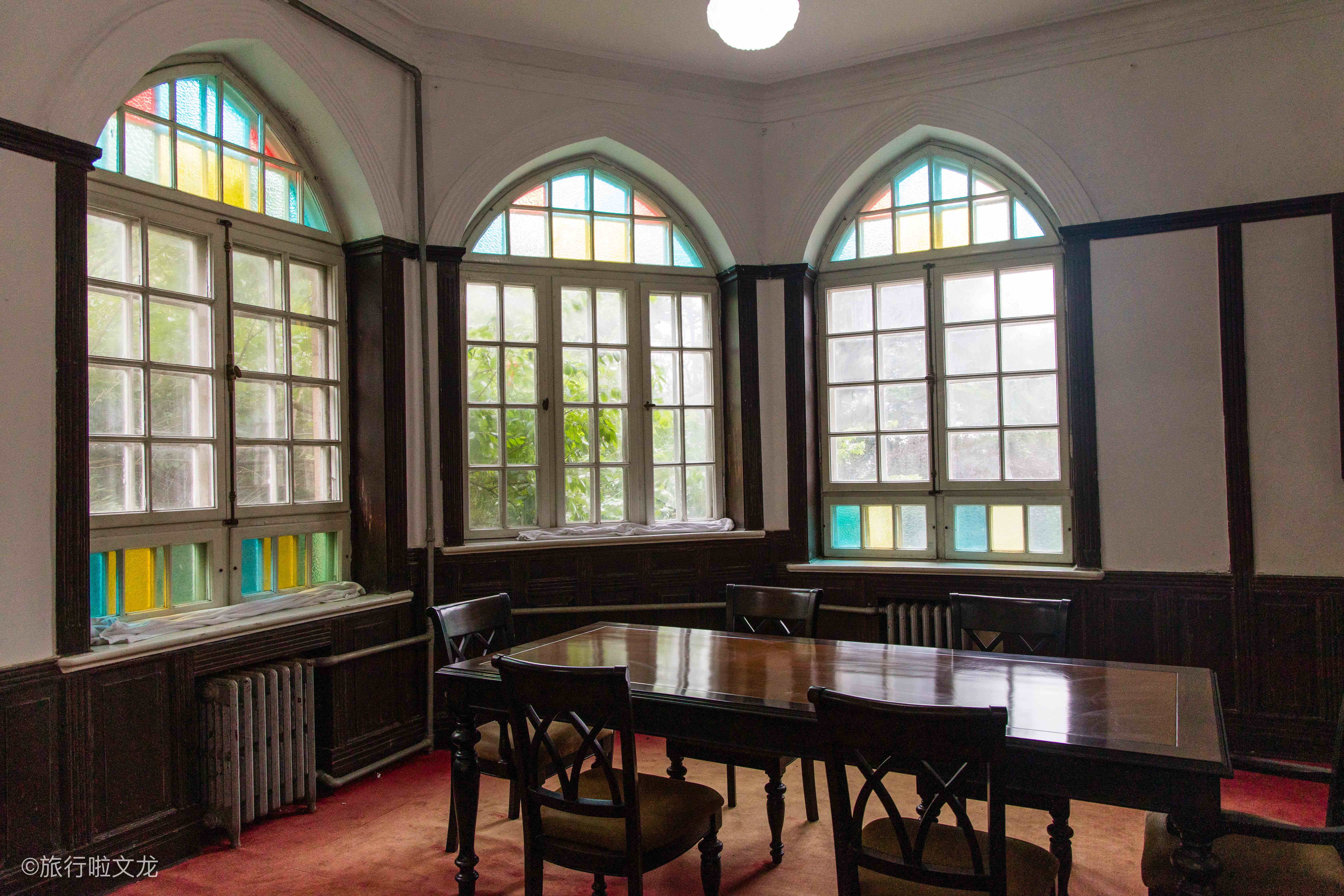 青岛看海打卡八大关风景区,漫步青岛八大关欣赏异域风情美景