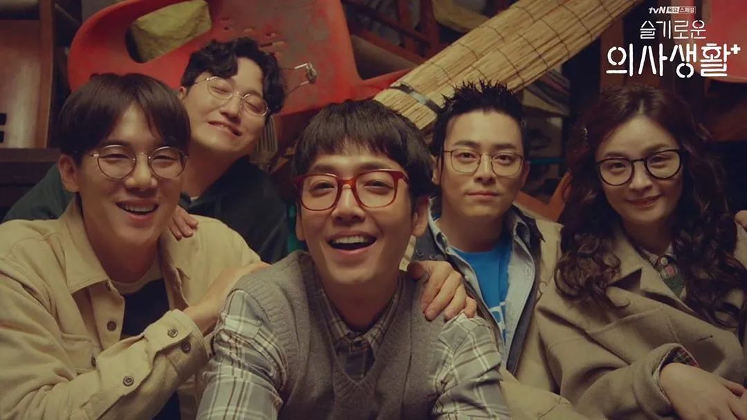 韩剧鱿鱼游戏为什么会这么火爆,和鱿鱼游戏差不多的韩剧十部