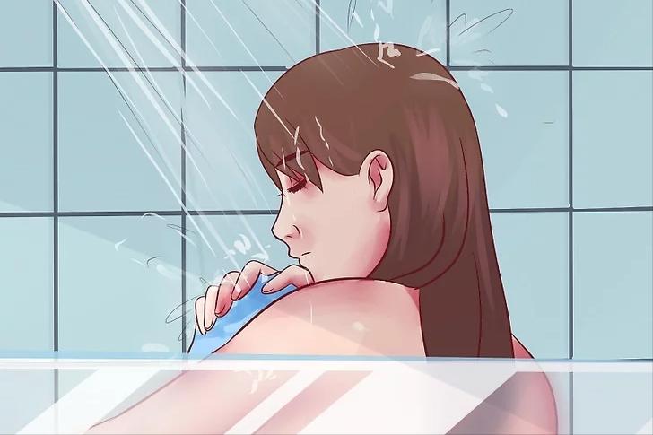 夏天一出汗腋下有异味,夏天腋窝出汗有异味怎么办