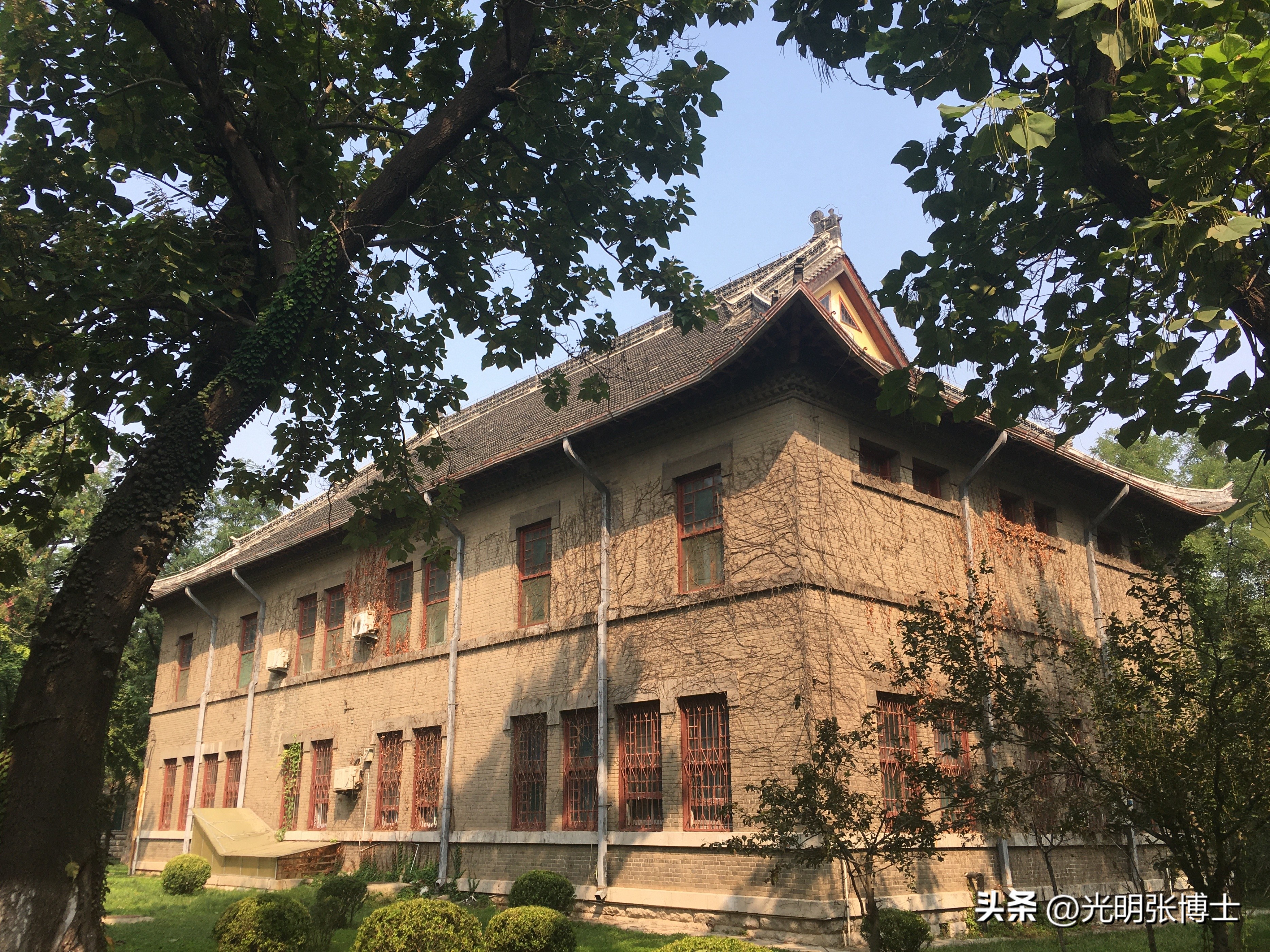 山东大学趵突泉校区风景图片,山东大学趵突泉校区宿舍真实照片