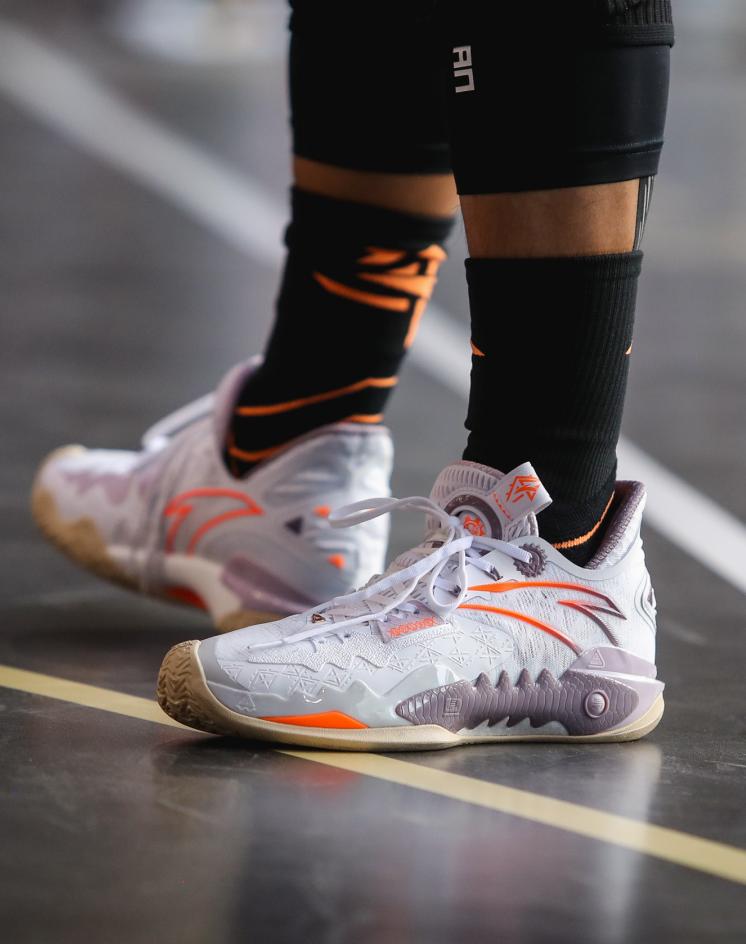 球鞋推荐2021年实战篮球鞋排行榜,突破速度型宽脚后卫球鞋推荐