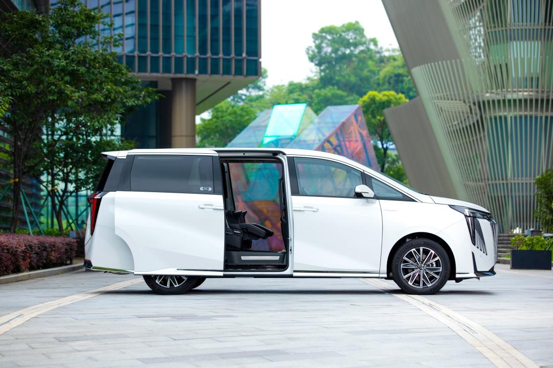 全新传祺m8大师版有白色内饰吗,全新传祺m8大师版