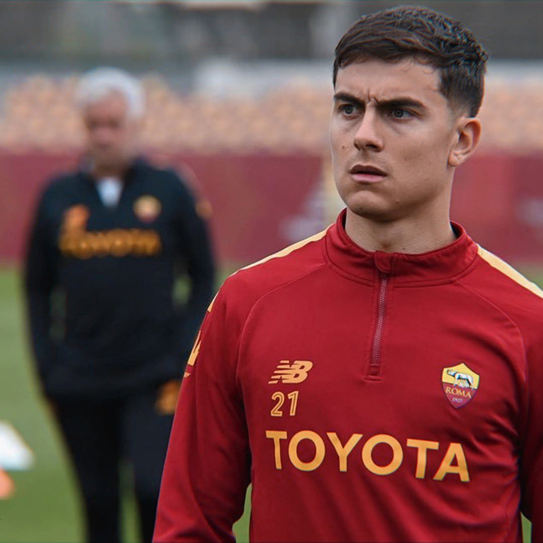 穆里尼奥相信自己永不放弃,穆里尼奥不像以前那样意气风发