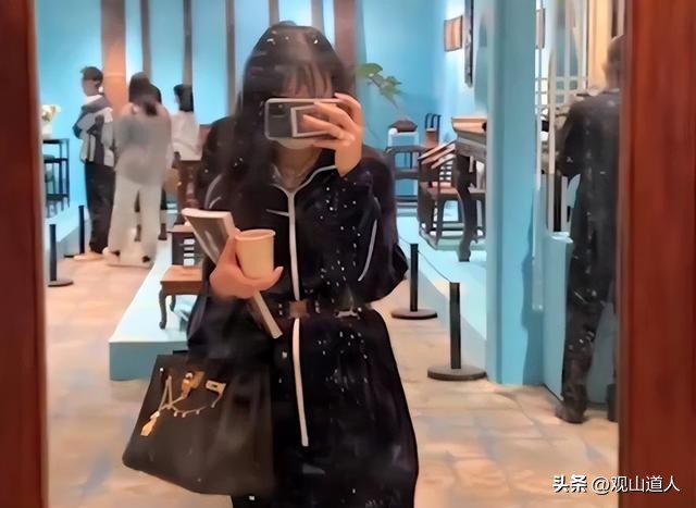 女学生假扮名媛，在北京高档会所白嫖21天，揭露社会残酷*规则潜**