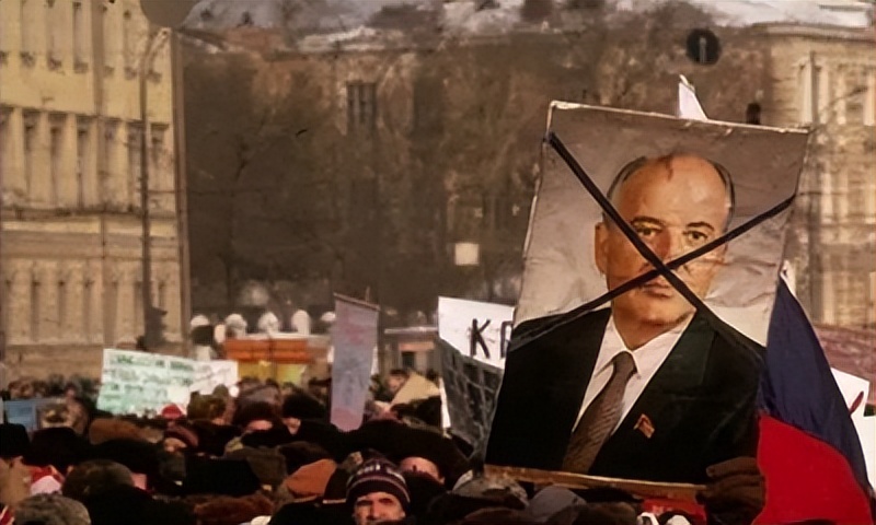 项国兰：苏联被和平演变过程中的背离、坚守、背叛、迷茫、蜕变