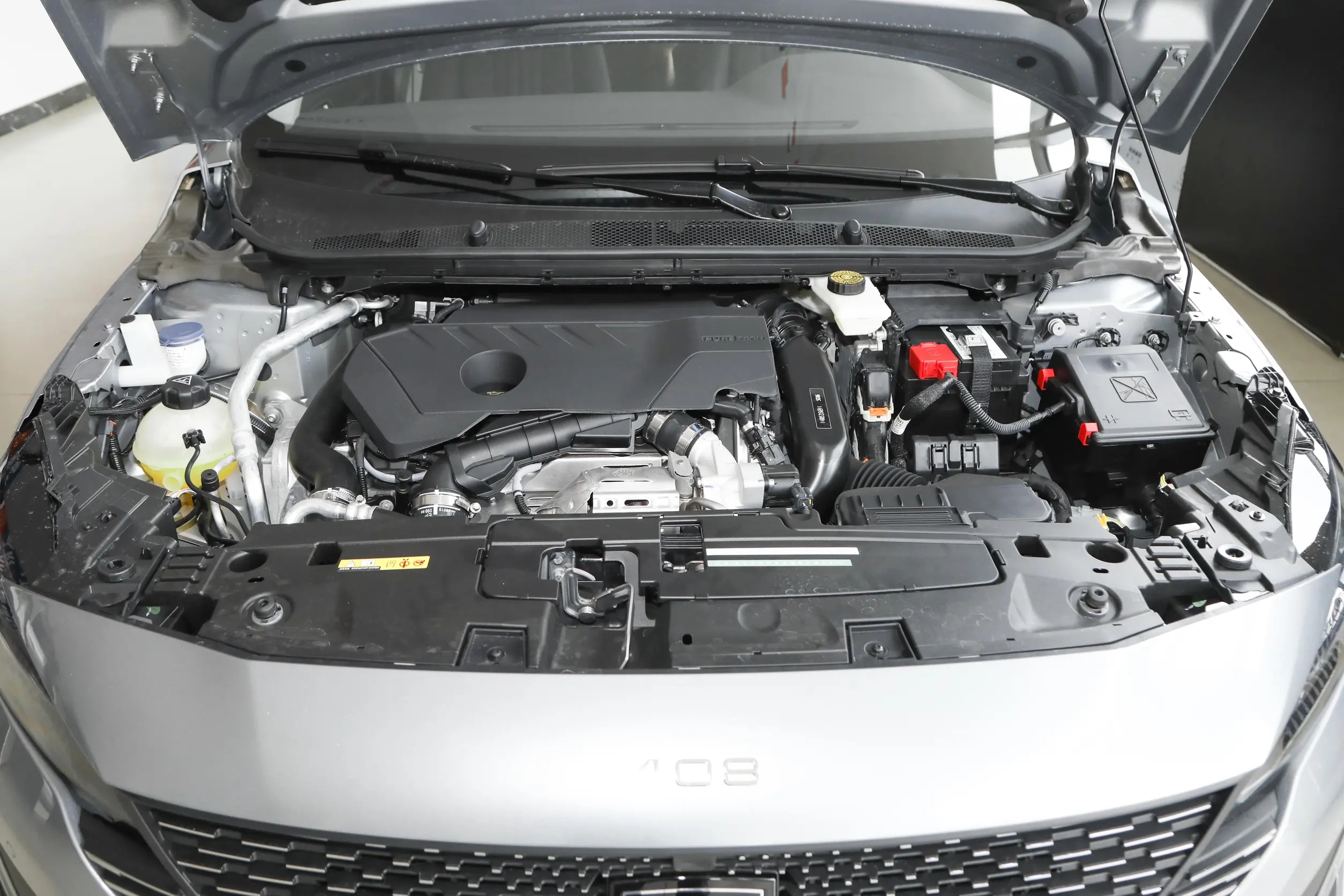 哪款suv省油隔音好舒适性高跑得快,最低6万起这4台精品轿车家用首选