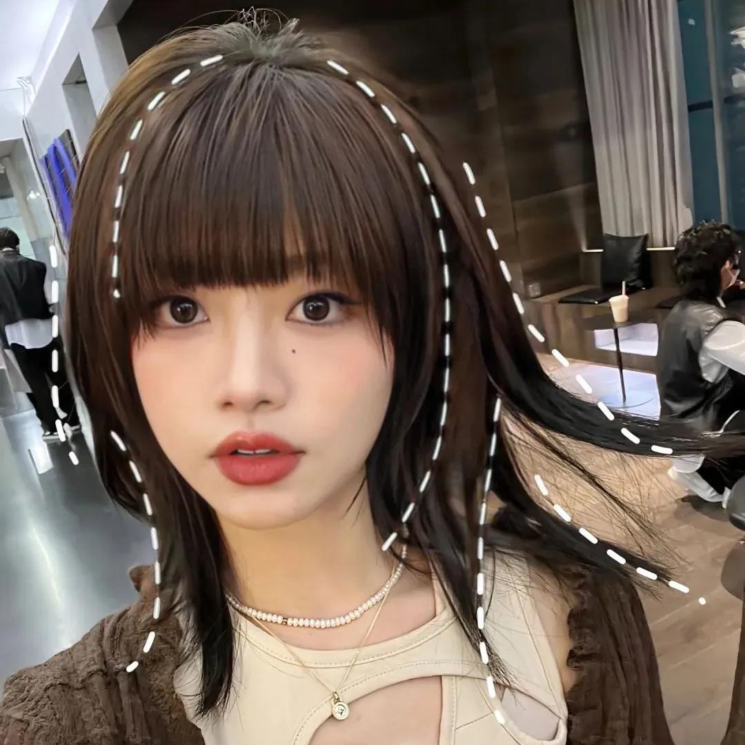 高层次锁骨发中长怎么剪,高层次锁骨发中长怎么造型