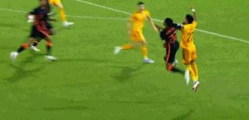 威尔士被绝杀贝尔反应,荷兰3:2威尔士