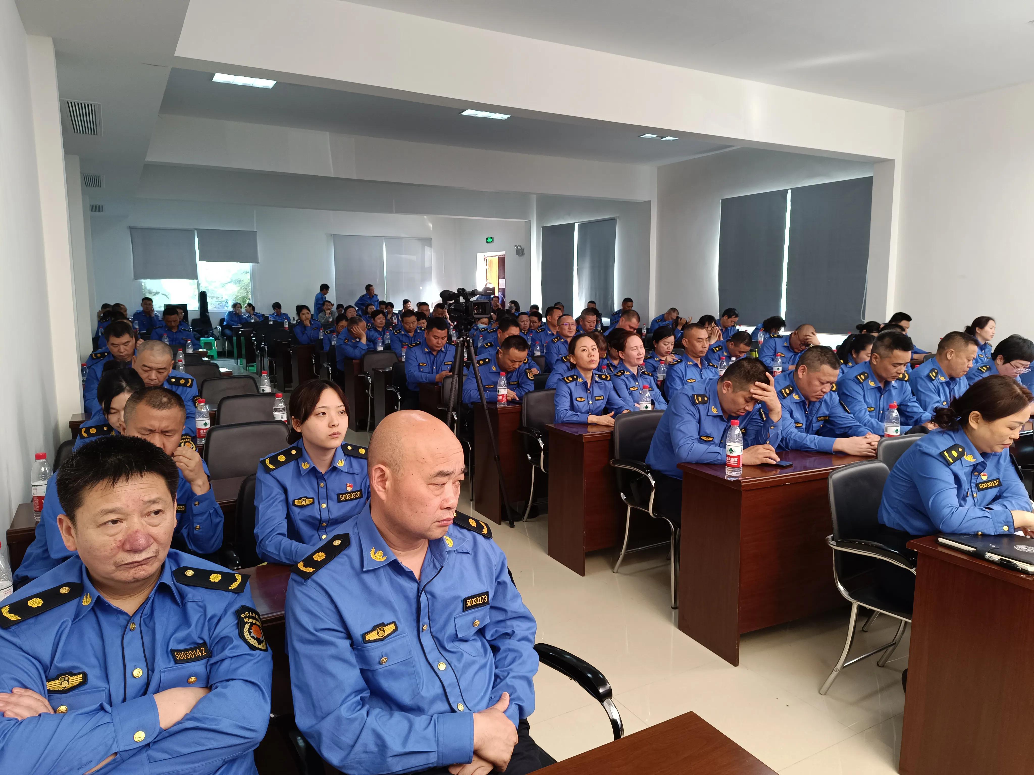 城管人敢担当善作为演讲,敢闯敢干唯实争先