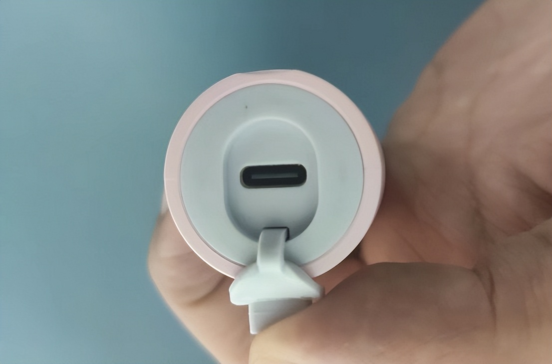 拜尔电动牙刷跟usmile哪个适合儿童,飞利浦儿童电动牙刷推荐测评