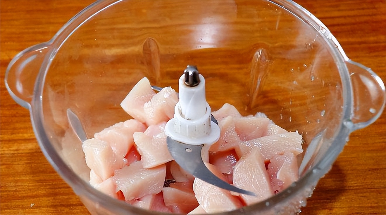 无油鸡胸肉怎么做好吃又简单,鸡胸肉不长胖的神仙吃法