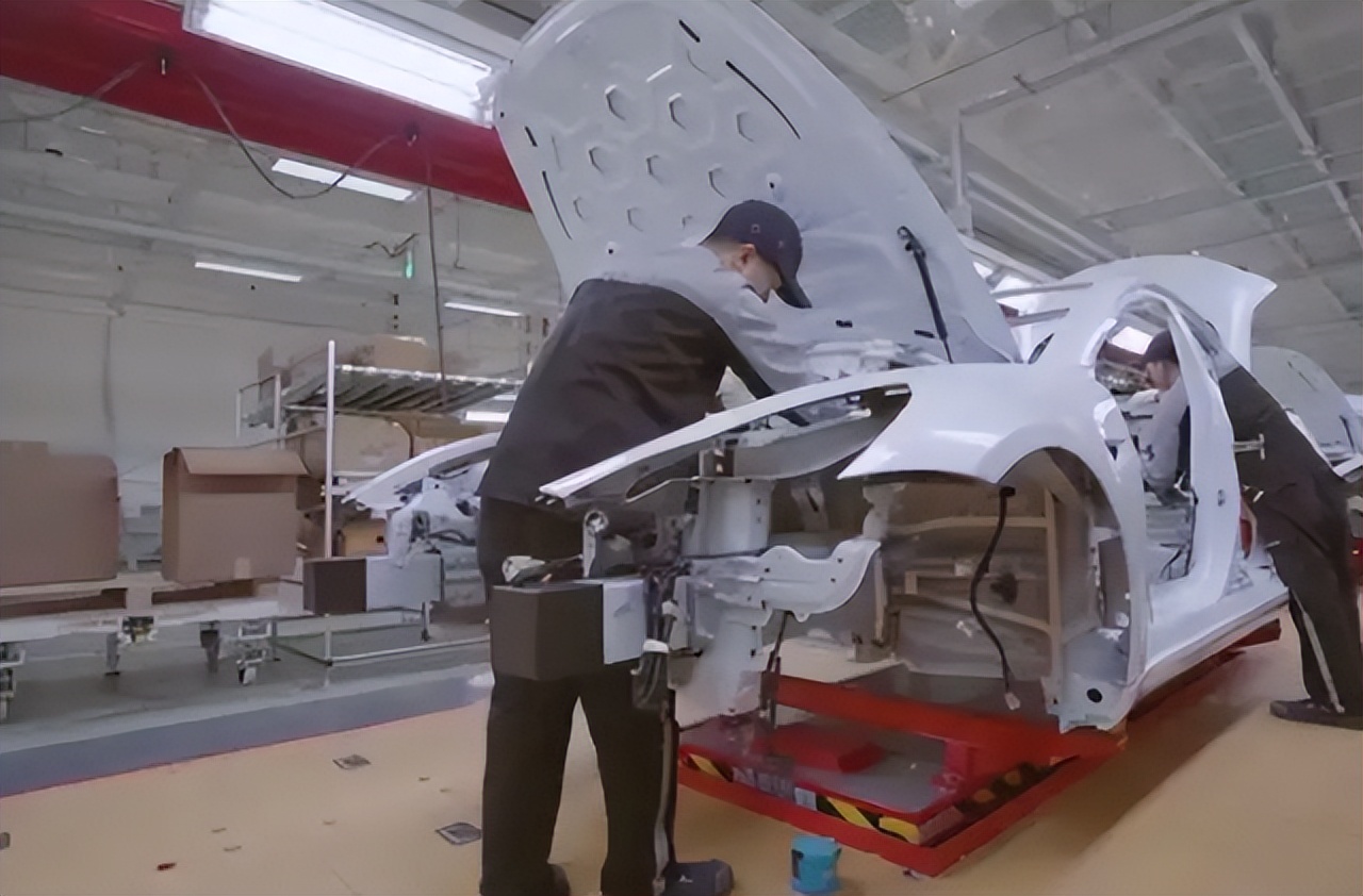 特斯拉招聘条件要求硕士专业,特斯拉大专生招聘条件要求