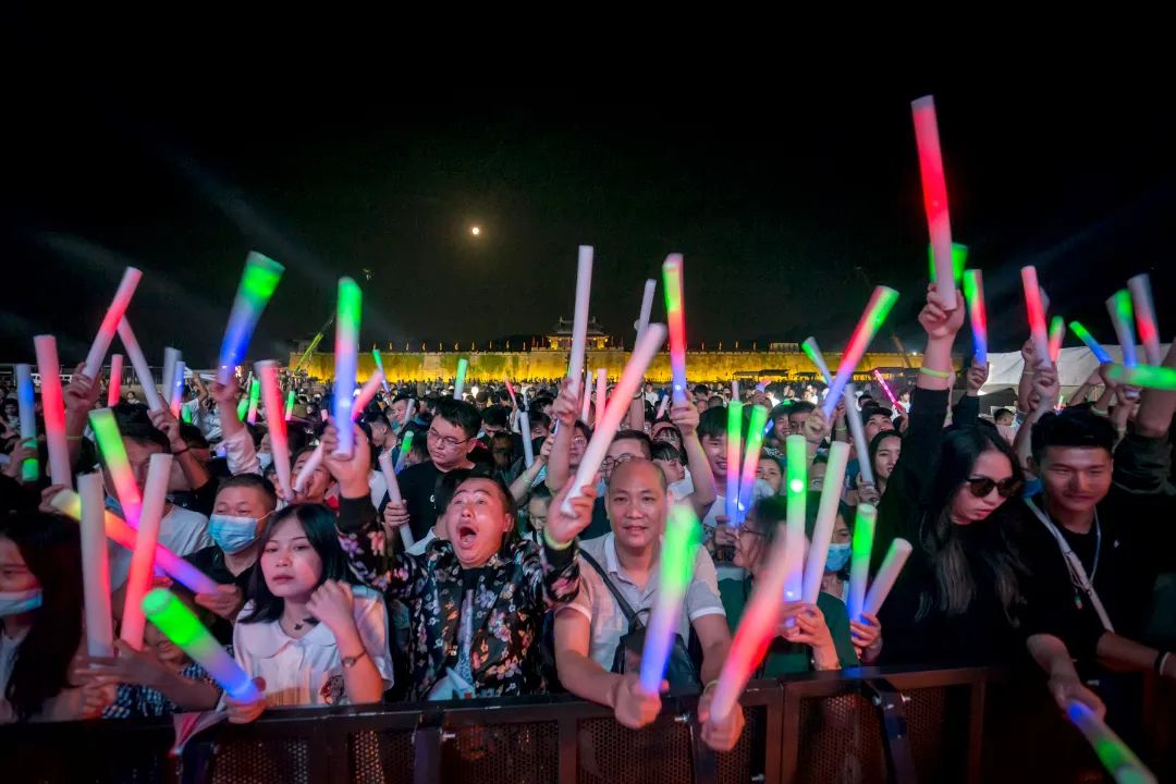 “老鼠爱大米”本周六空降象山影视城大宋奇妙夜