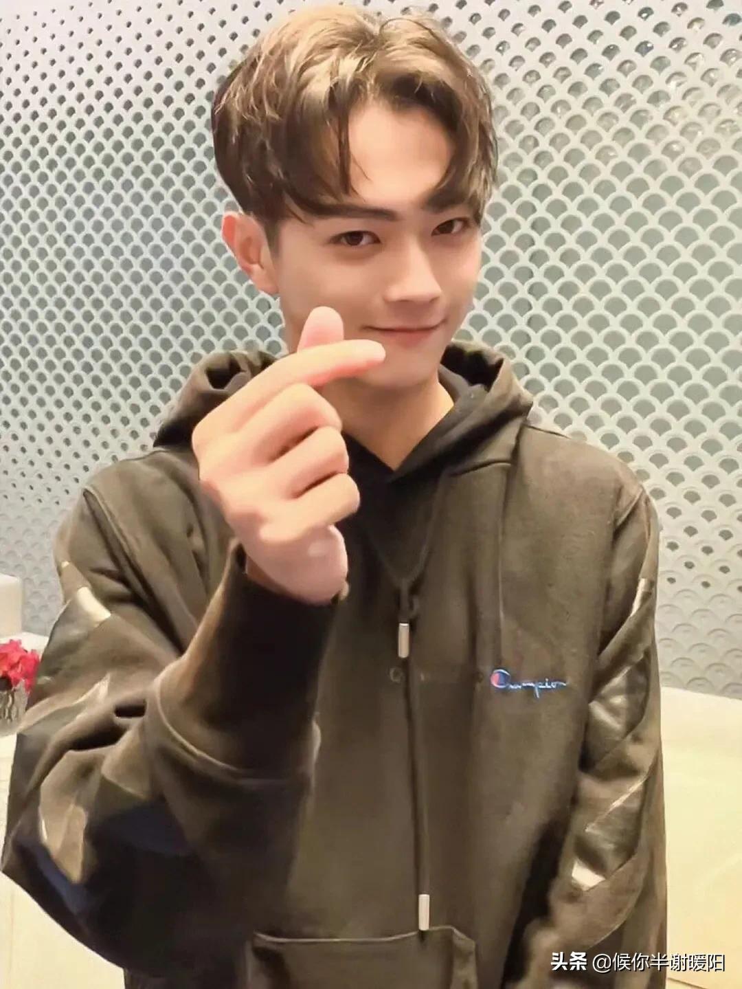 最近任嘉伦王一博撞衫,王一博和任嘉伦同框图