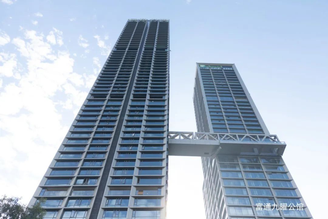 与时间同行今生相爱,与时间并肩同行