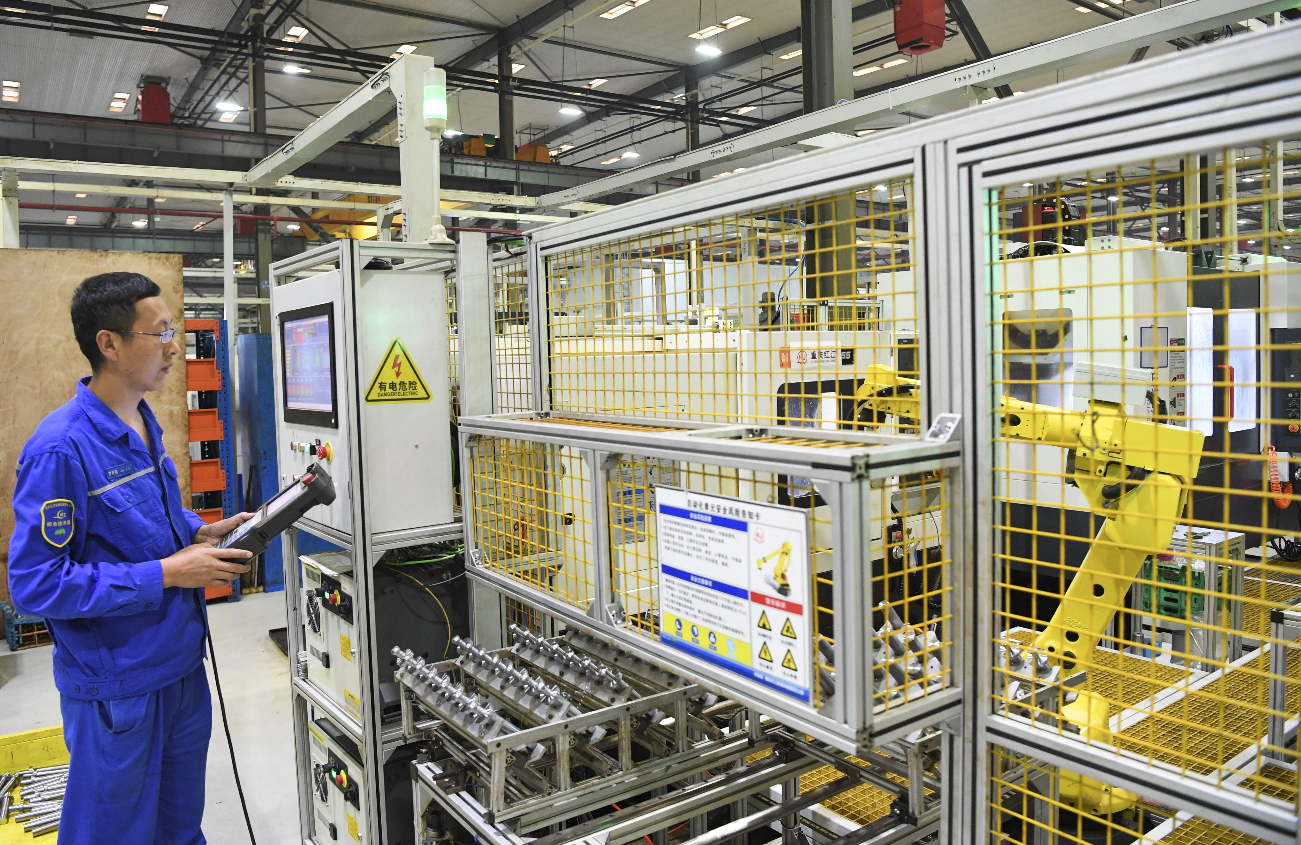 新华全媒访谈,新华全媒创新科技闪耀数博会