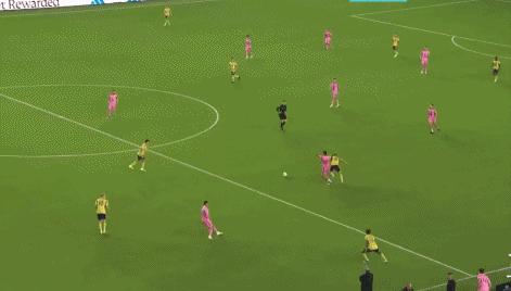 梅西vs皇家盐湖城全场数据：1助攻，5次关键传球