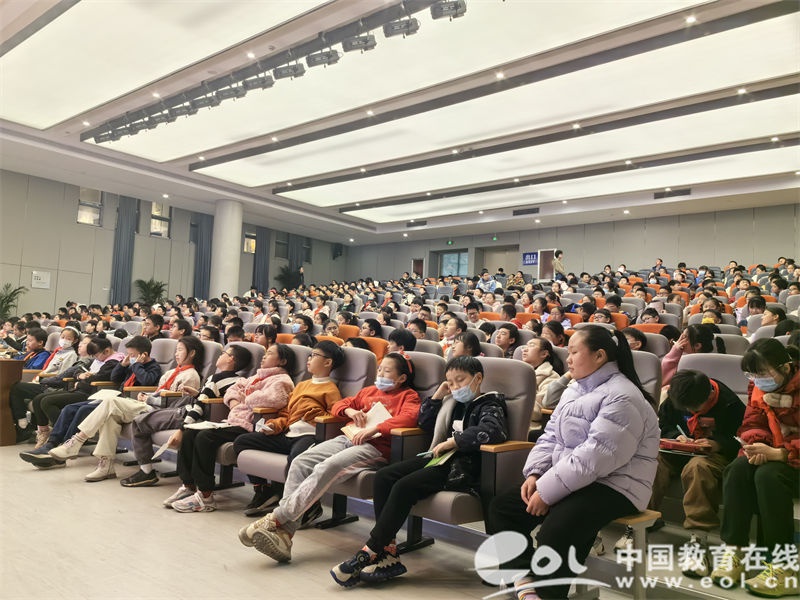 毕业“心”航线未来我可期——杭州市卖鱼桥小学开展青春健康系列团辅课程