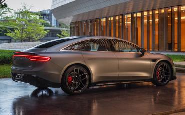 小米车主与雷军直播,小米车主与雷军合影