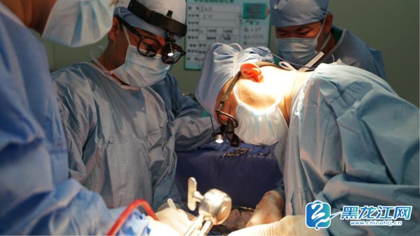 哈医大二院肝肾移植,哈医大四院首例成人肝移植