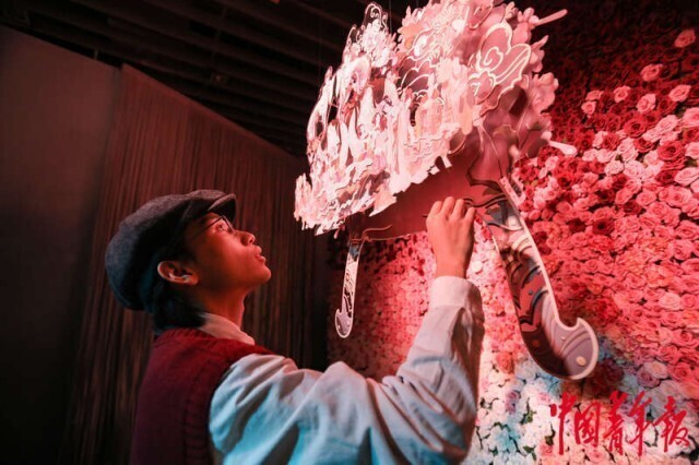 每周图片精选（1.6-1.12）｜法国新总理、“遇见”偶像、乐享冰雪