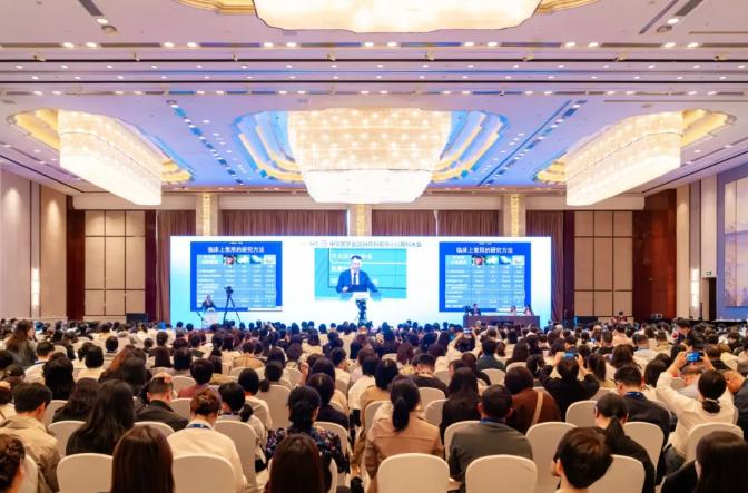 昆明爱尔眼科医院许江涛坐诊时间,许江涛教授