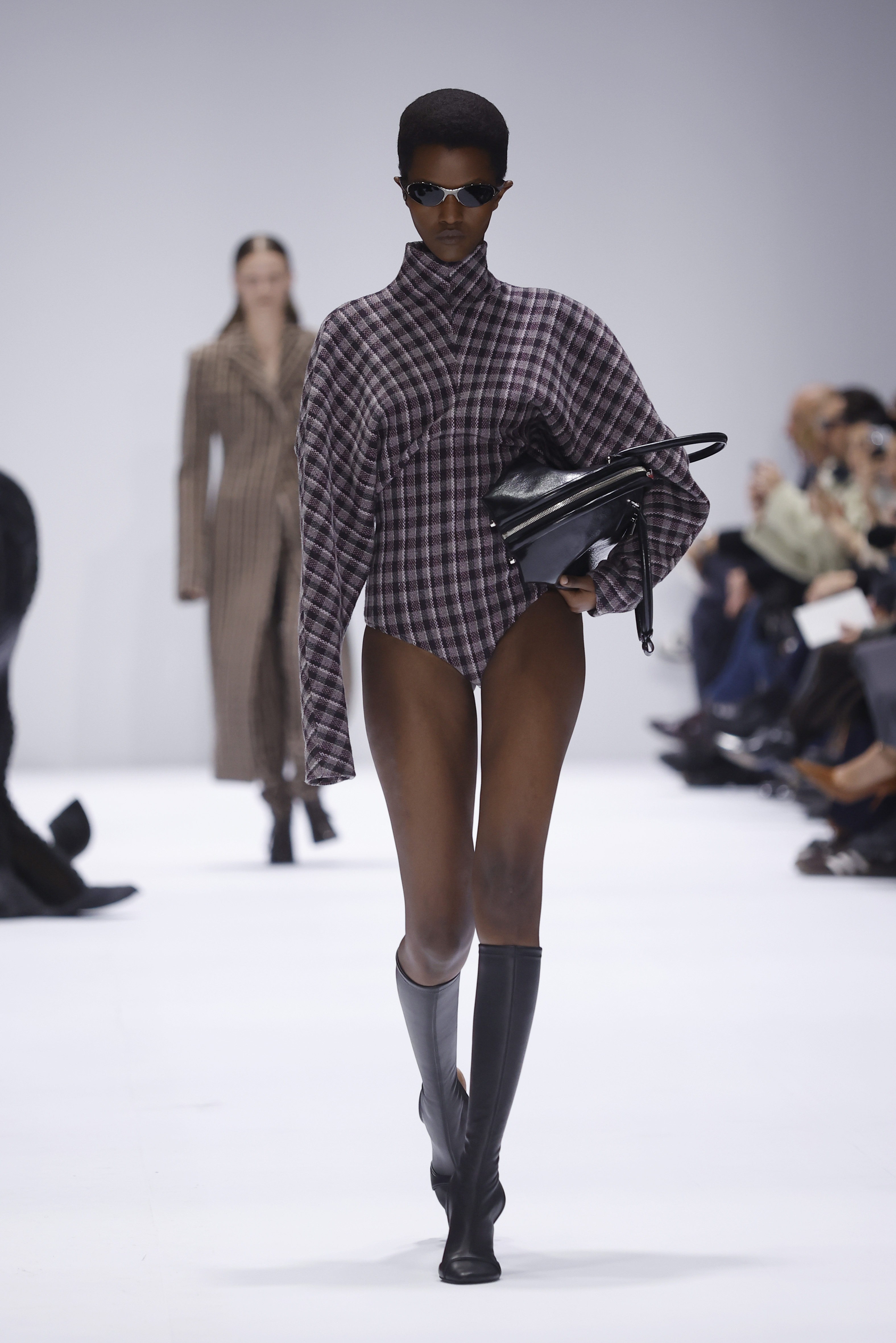 巴黎时装周acnestudios时间,国际奢侈品牌时装秀