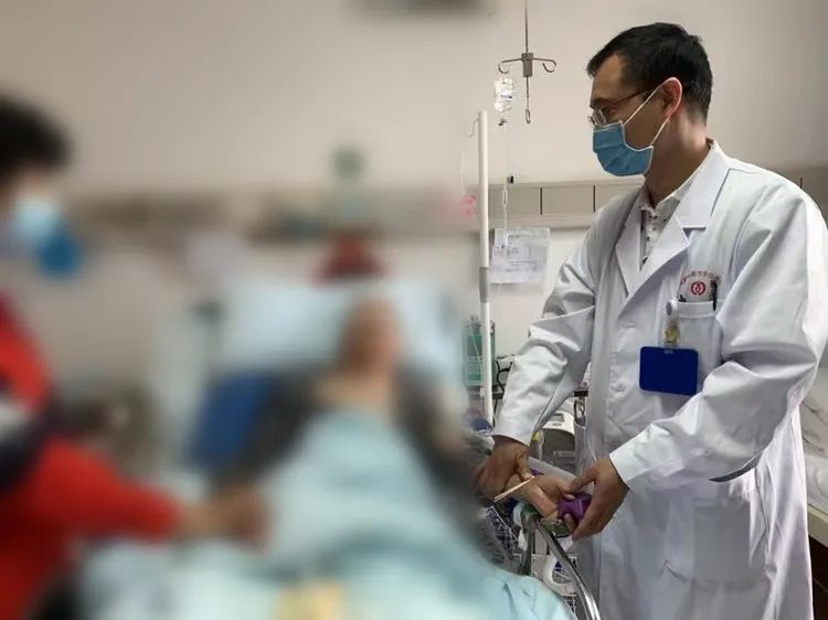 千里援疆，抒写仁心！他自筹经费，在这家医院推了4项新技术