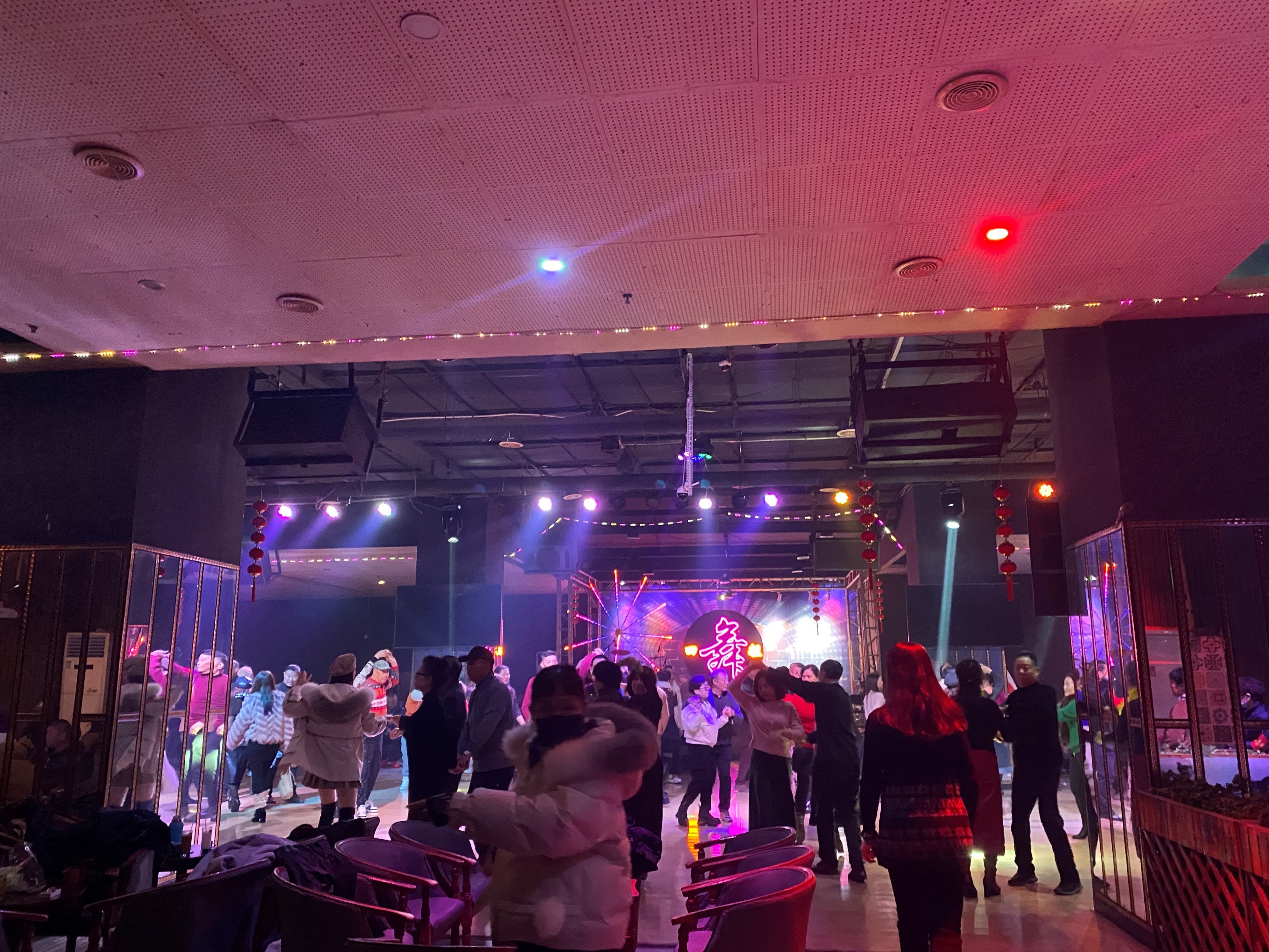 武汉老年歌舞厅社区店,武汉老年人舞厅