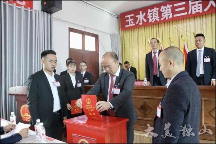 独山县人民政府最新公示,独山子区人民代表大会