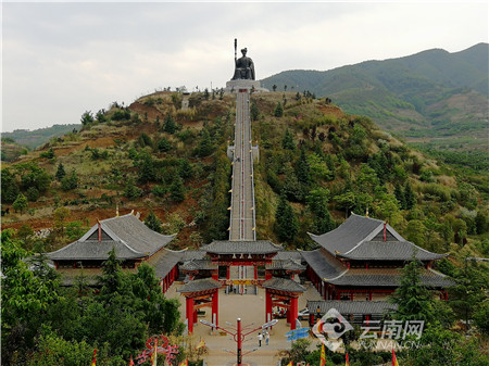 四个聚焦绘就乡村振兴新画卷,聚焦全域旅游山水魅力