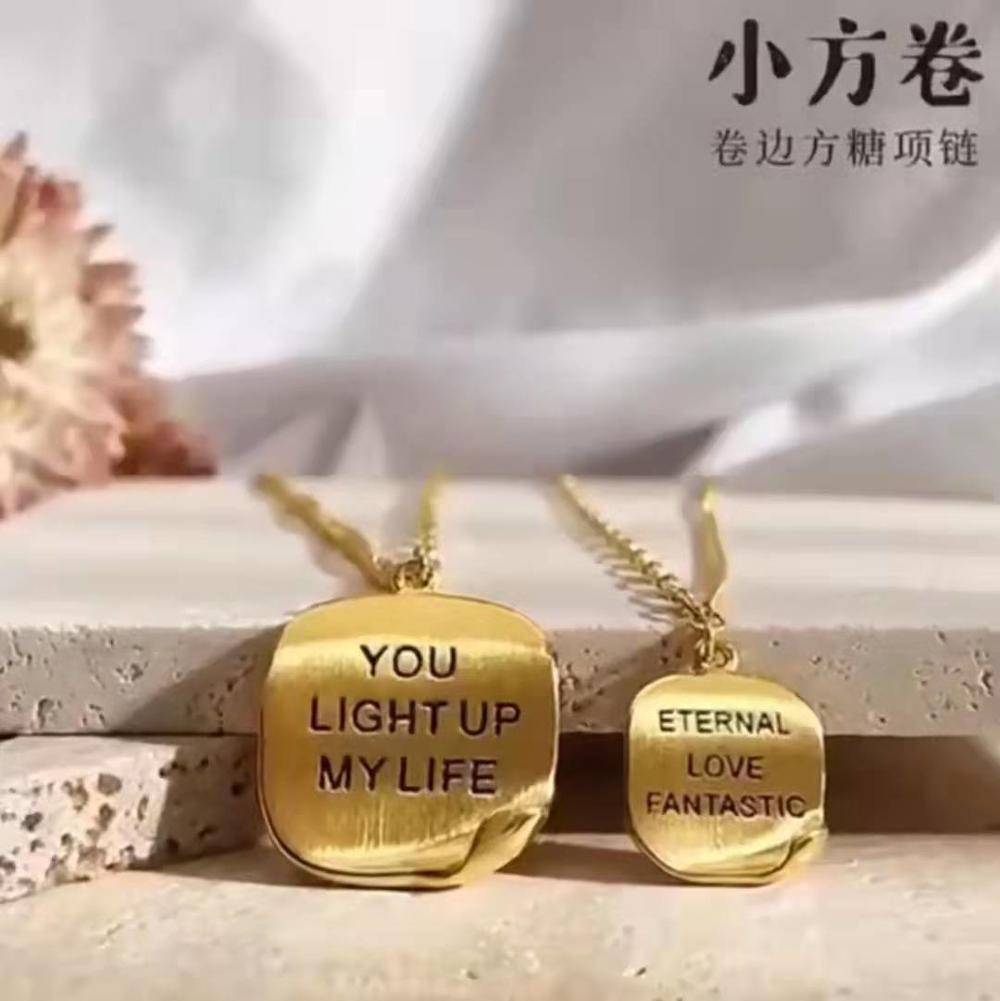 当年笑话大金链子的年轻人，开始疯狂囤金