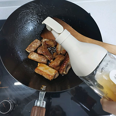 学做小鲍鱼烧排骨,红烧杏鲍菇排骨教程