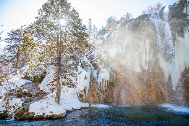 冬日梦幻童话九寨沟12月出发,九寨沟翠海蓝冰