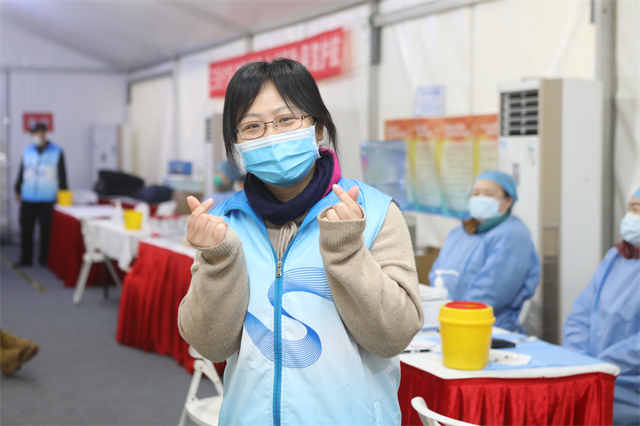 新春走基层镜头里的幸福中国,新春走基层拜年了致敬一线坚守者