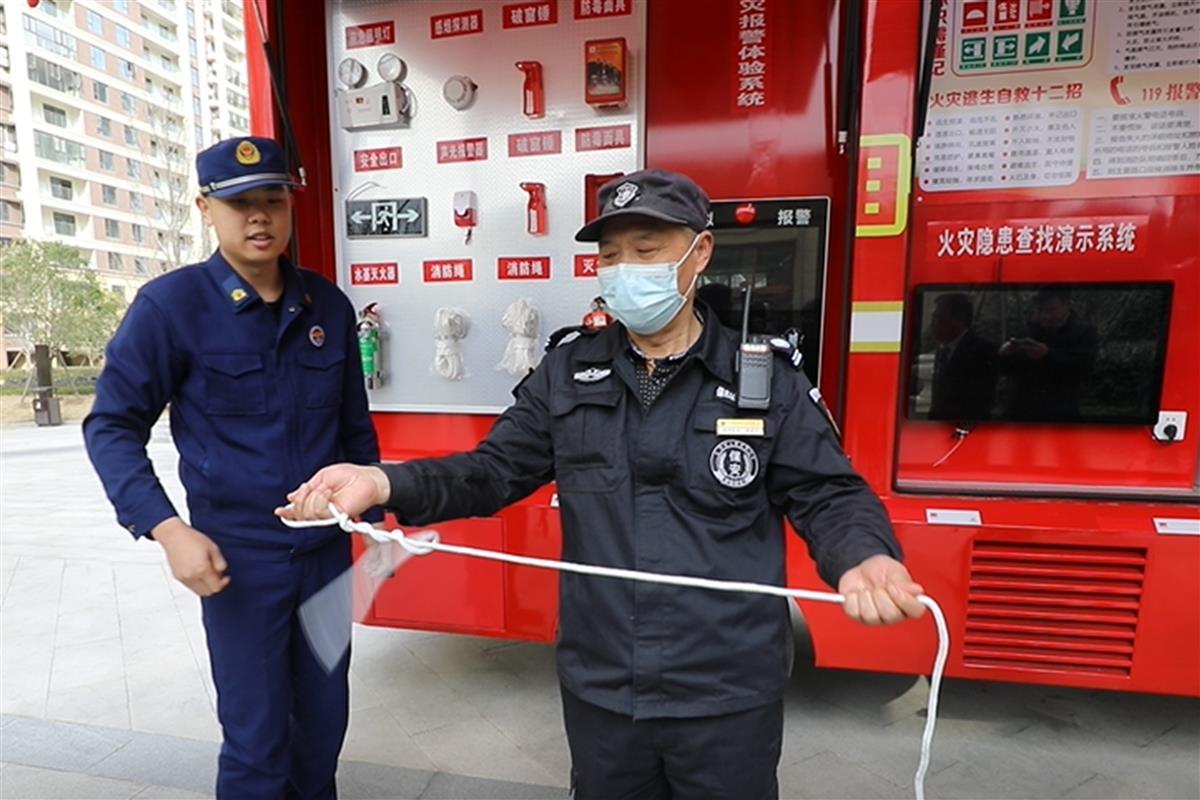 疏散逃生绳结打法,逃生绳结扣怎么打