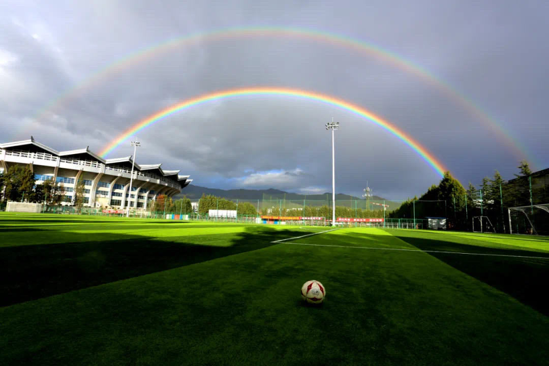 鏁㈠暩,浜戝崡瓒冲崗涓夌骇瑁佸垽鍛樺煿璁彮
