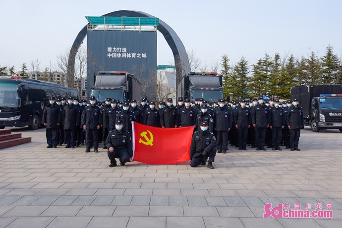 青岛公安战疫情宣传片,巡特警大队抗击疫情纪实