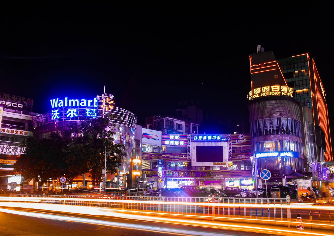 2018沃尔玛陷入关店潮,沃尔玛超市20年关店