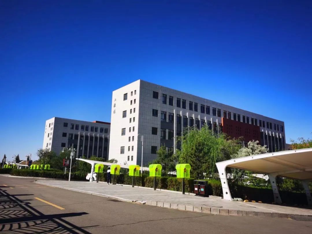 遇见三中邂逅美好