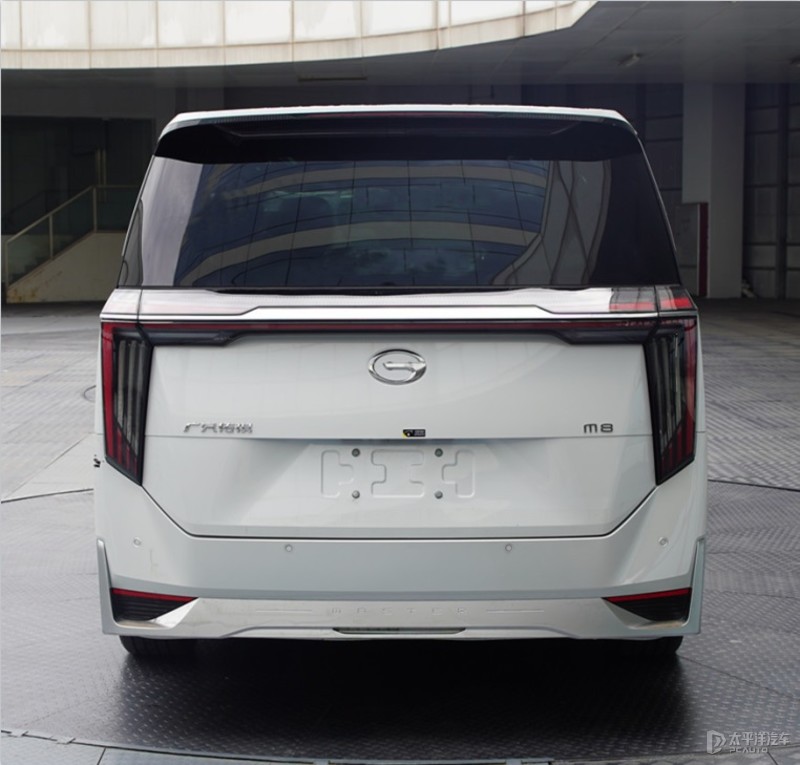 全新哈弗h6混动版,2021款第三代哈弗h6和缤智比较