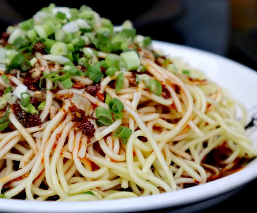 凉拌大碗凉面,川味素拌凉面图解