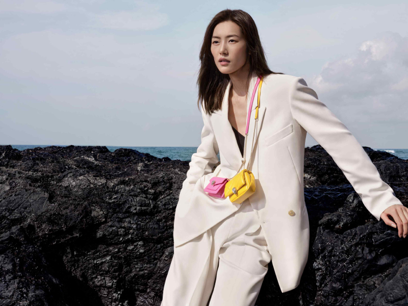 今日消费资讯：GUCCI推出全新GucciAttache系列手袋、PUMA推出全新Ferrari赛车系列