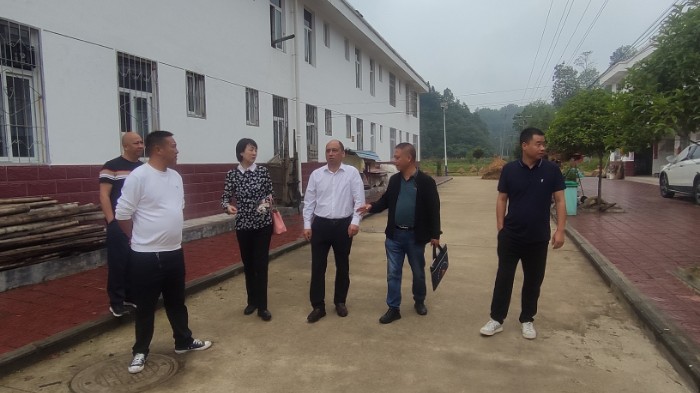 工商联商会慰问,工商联春节慰问企业家