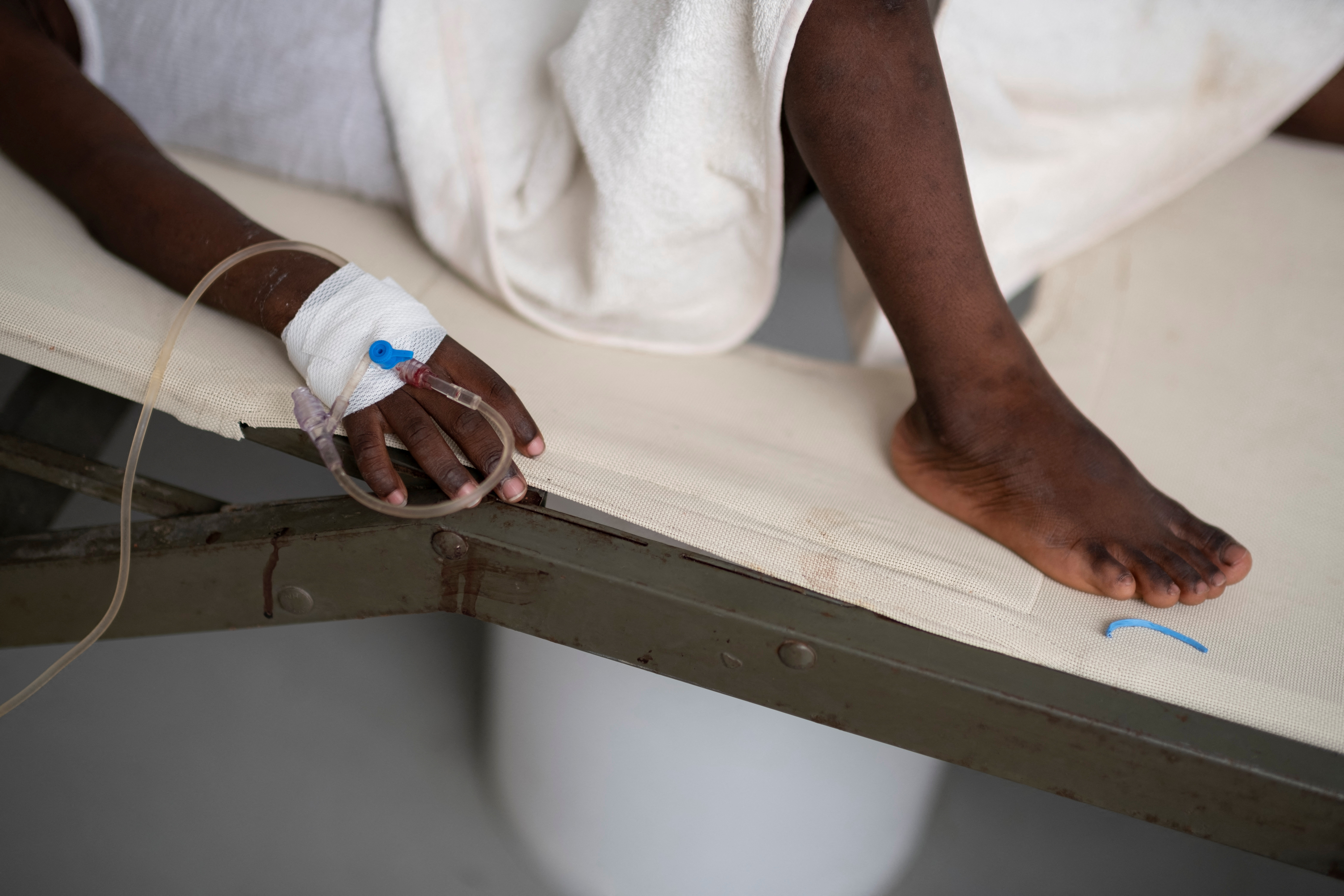 外代一线荷兰,国外医生治疗霍乱