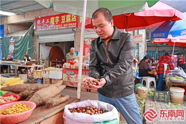 吴钟仁：返乡创业青年专卖“冷门”产品月入过万