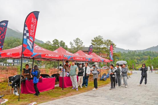 阿波罗越野的大胆尝试，携手和君小镇将董秘论坛推上新的高峰