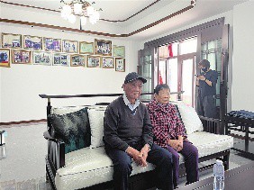 费俊龙烧红烧肉,费俊龙妈妈说回来给你烧红烧肉吃