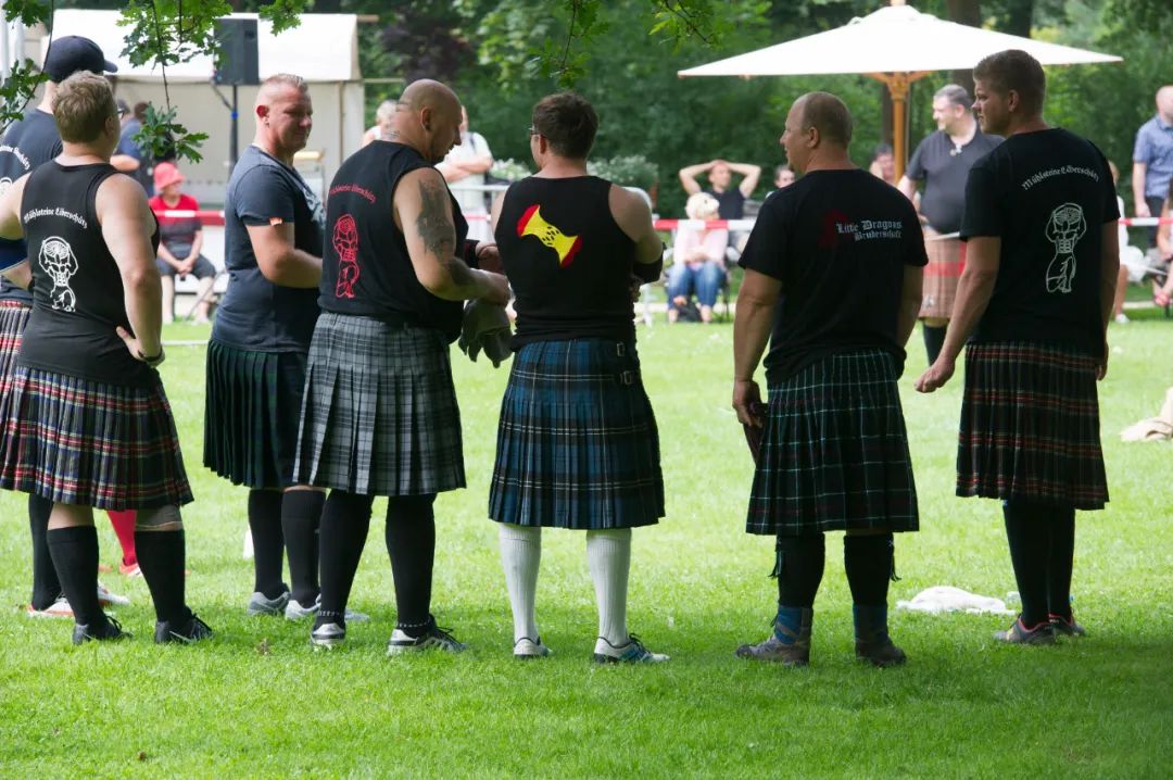 巴西球星赛前做医美上热搜：现代男人精致起来有多可怕？