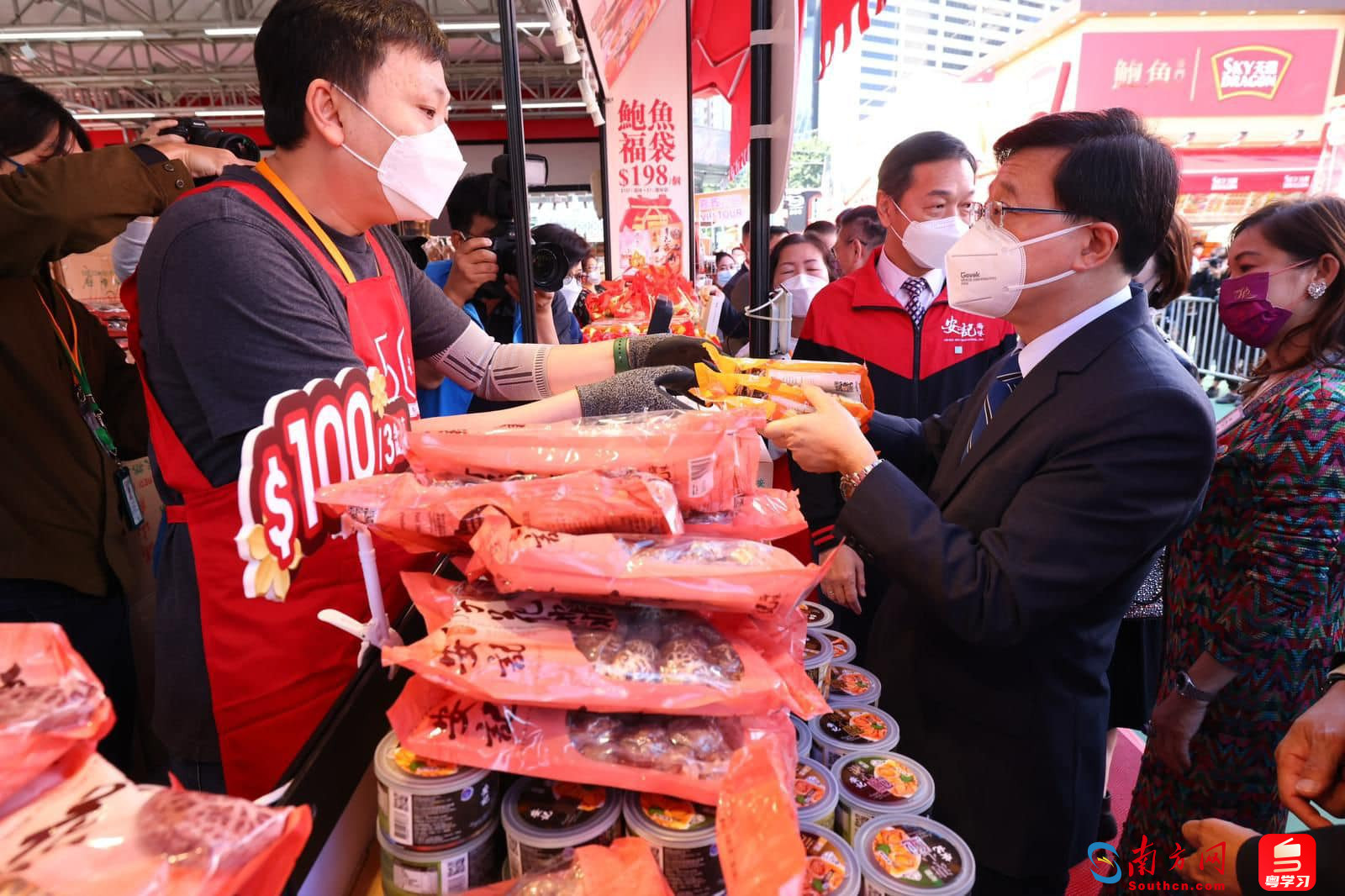 香港工展会今日开锣，李家超亦到场购物花逾两千元